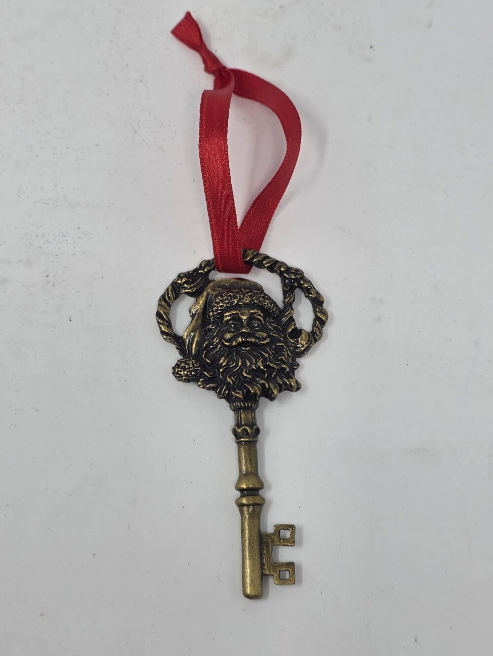 Ganz A Key for Santa Ornament No Chimney No Problem Special Christmas Key